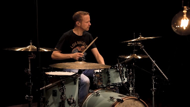 Hi-Hat Meinl Percussion HTHH2B-BK - Con Due File Di Cimbalini In Ottone Martellati A Mano, Nero - Foto 13