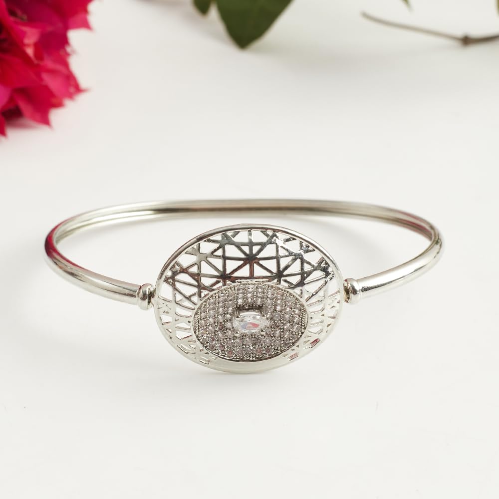Sparkling Elegance Radiant Round CZ Bracelet