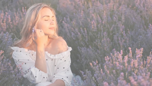 TRINIDa Sleep Candles Gifts for Women & Men – Lavender Scented Candles Gift Set for Anxiety, Lavender Promotes Sleep, Chamomile Relieves Stress, Relaxation/Birthday Gifts for Women - Image 8