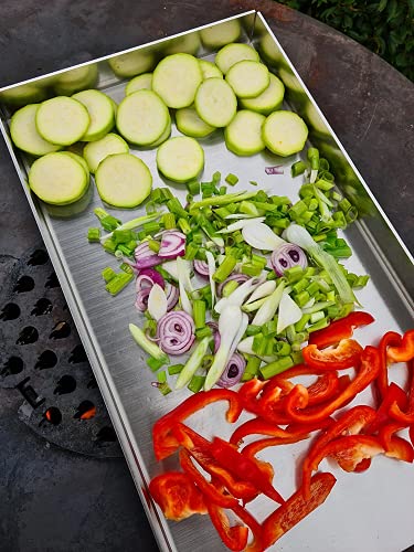 SMOKI Premium Plancha Grillplatte Edelstahl 3mm - Universal Grill-Zubehör (44x30 cm) eckig für Gasgrill, Holzkohlegrill & BBQ - Massive Grillwanne für Fleisch, Gemüse & Burger, rostfrei