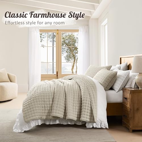 Image of WDCOZY Cloud Soft Quilt Set, Queen Size, Light Beige, 3 Pieces 90x90 inches