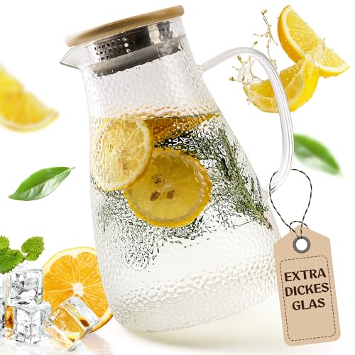 Happy Lemuro Glaskaraffe mit Deckel | Wasserkaraffe 1,9 Liter, aus verstärktem Glas | Glas Karaffe für heiße und kalte Getränke | Teekanne | Wasserkrug mit Deckel aus Bambus | Krug Happy Lemuro Glaskaraffe mit Deckel | Wasserkaraffe 1,9 Liter, aus verstärktem Glas | Glas Karaffe für heiße und kalte Getränke | Teekanne | Wasserkrug mit Deckel aus Bambus | Krug