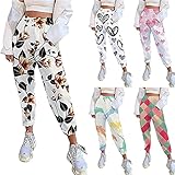 Die Hose ist gefertigt aus einem weichem Baumwollmix und hat einen elastischen Bund mit Tunnelzug und zwei seitliche Eingriffstaschen. Diese Eigenschaften machen die Hose zu deinem perfekten Alltagsbegleiter.