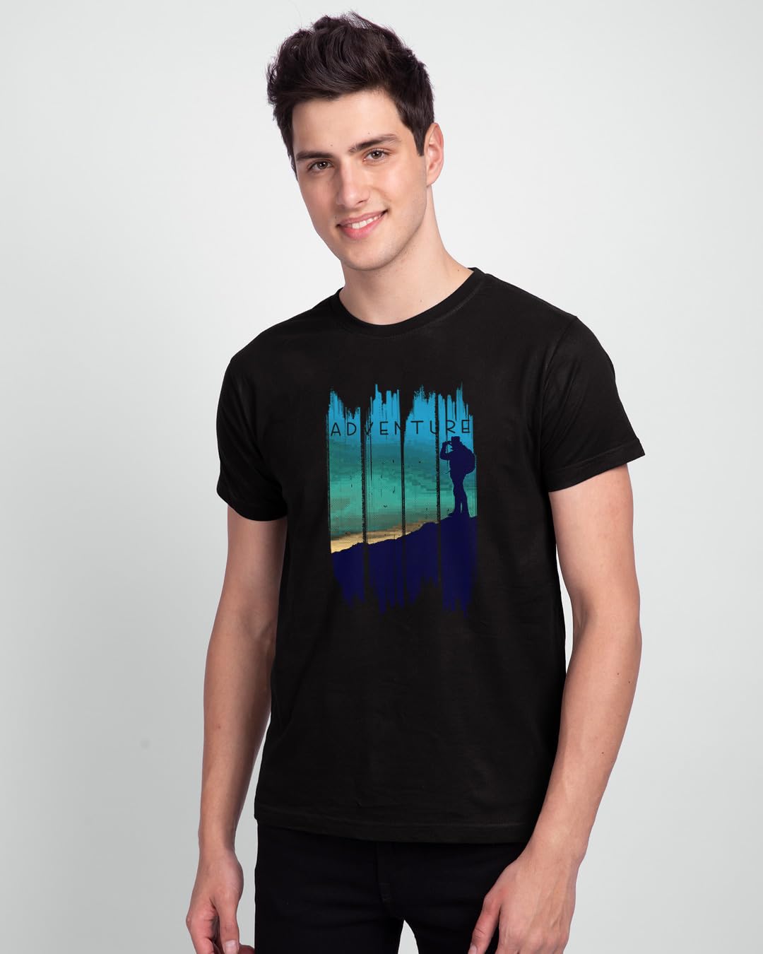 Bewakoof Camiseta estampada 100% algodón para hombre, ajuste regular, cuello redondo, media manga, negro, 48