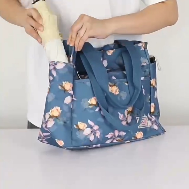 Bolso tote para mujer de Trawila, de nailon, con flores, grande y resistente al agua miniatura 7