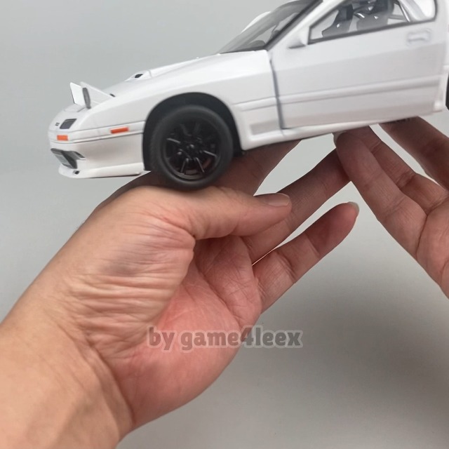 Che Zhi 1:24 Scale Savanna 1985 RX-7 RX7 GT-Limited FC3S JDM