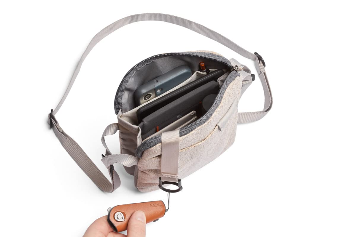 Bellroy City Pouch (Sling-Tasche, E-Reader oder kleines Tablet, Geldbörse, Sonnenbrille, Smartphone)