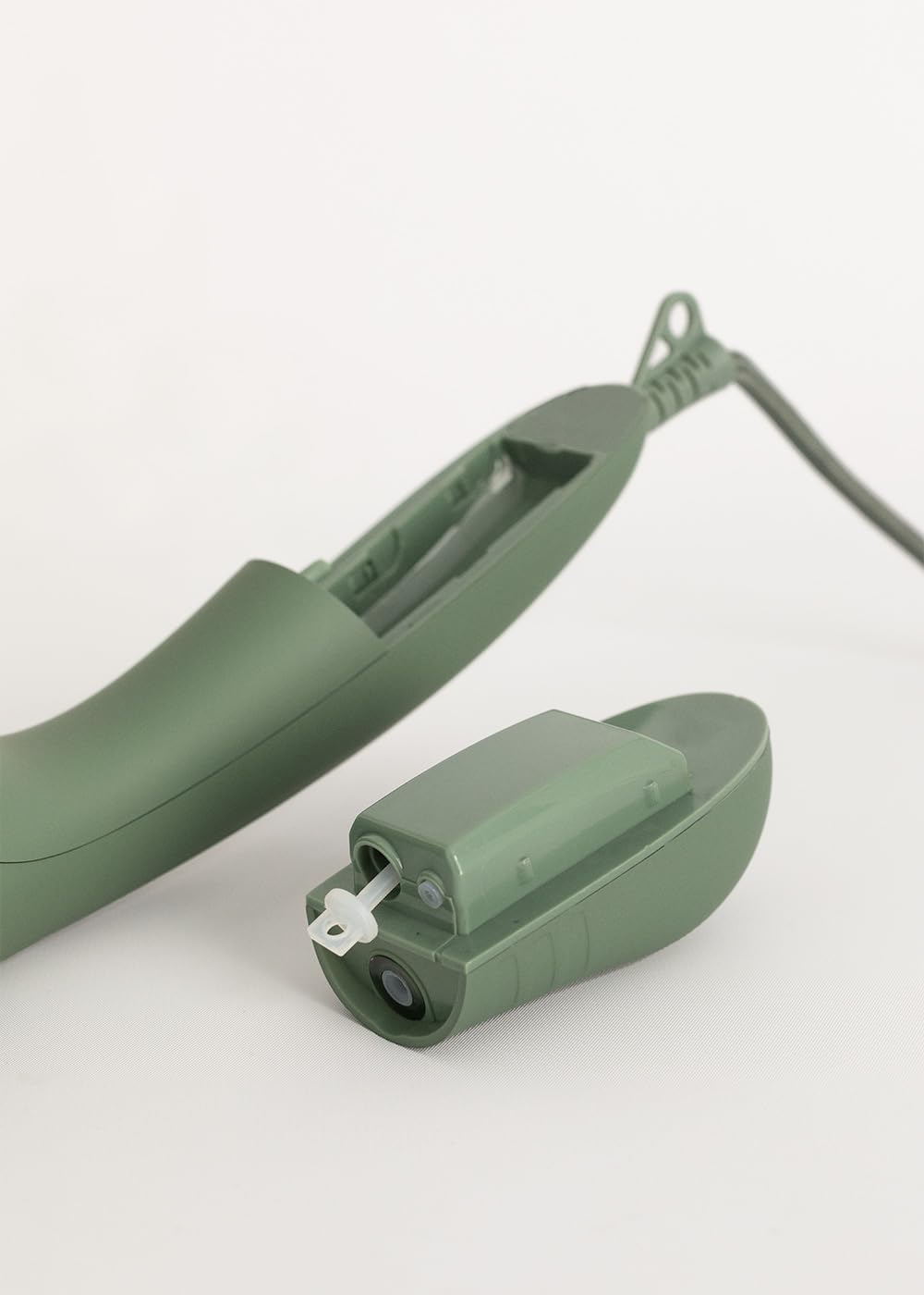 CREATE/IRON UP/Plancha de vapor vertical de viaje verde/Calentamiento rápido, fácil de usar, para todo tipo de tejidos, cómoda, compacta y ligera, con bloqueo de sobrecalentamiento