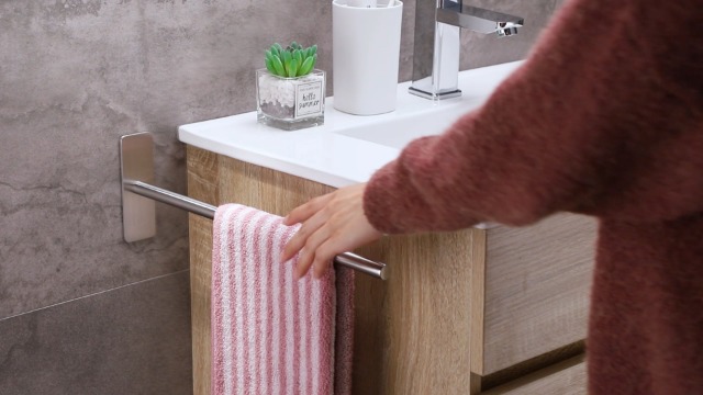 XIAJIA-3M Barra porta asciugamani autoadesiva, 40 cm, SUS304, finitura spazzolata, barra appendiabiti in acciaio inox per cucina, bagno, ripostiglio, impermeabile e antiruggine. (barra singola