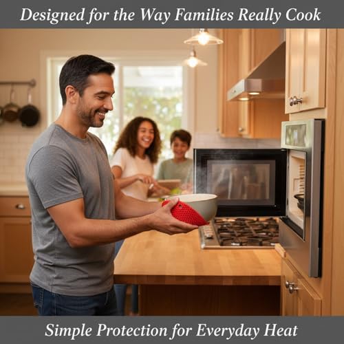 Image of Signamio Silicone Mat for Kitchen - Pack of 4 Round Heat Mats - Coasters for Dining Table for Hot Pots - Durable Trivet Mat for Versatile Use