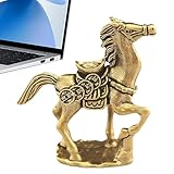 Pièce : la statue du cheval offre une construction qui simplifie la pose et le repositionnement. Son design compact garantit qu'il complète les bureaux et les intérieurs de la maison sans effort, offrant un attrait esthétique sans submerger votre décoration. Cette caractéristique le rend idéal pour les utilisateurs qui recherchent des accents décoratifs flexibles mais élégants dans divers espaces.