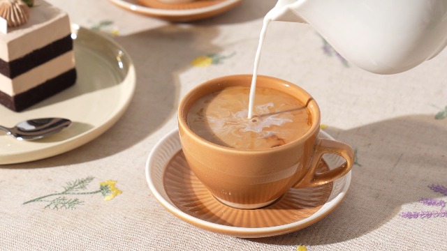 Amazon.com | Sweese 6 Ounce Cappuccino Cups with Saucers