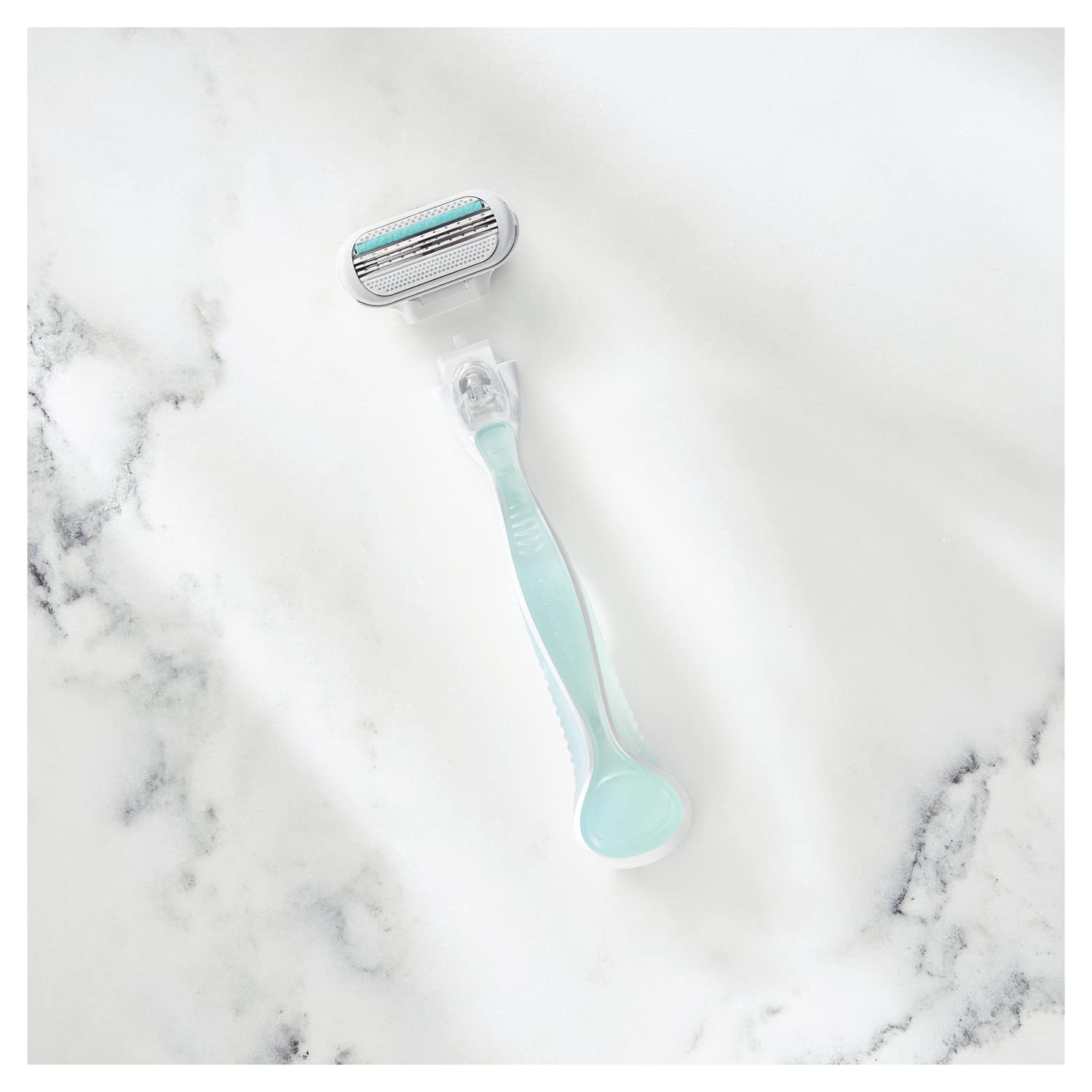 Gillette Venus Smooth Sensitive Rasierer Damen, Damenrasierer + 4  Rasierklingen mit 3-fach Klinge, mit Aloe Vera, Geschenk fr Frauen :  Amazon.de: Drogerie & Krperpflege
