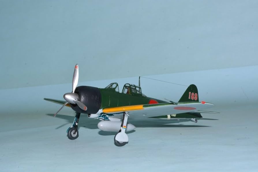 【新品•未開封 生産個数限定品】零式艦上戦闘機 購入価格 52,800円 Amazon.co.jp: 完成品 148 海軍 零式艦上戦闘機22型 第582海軍