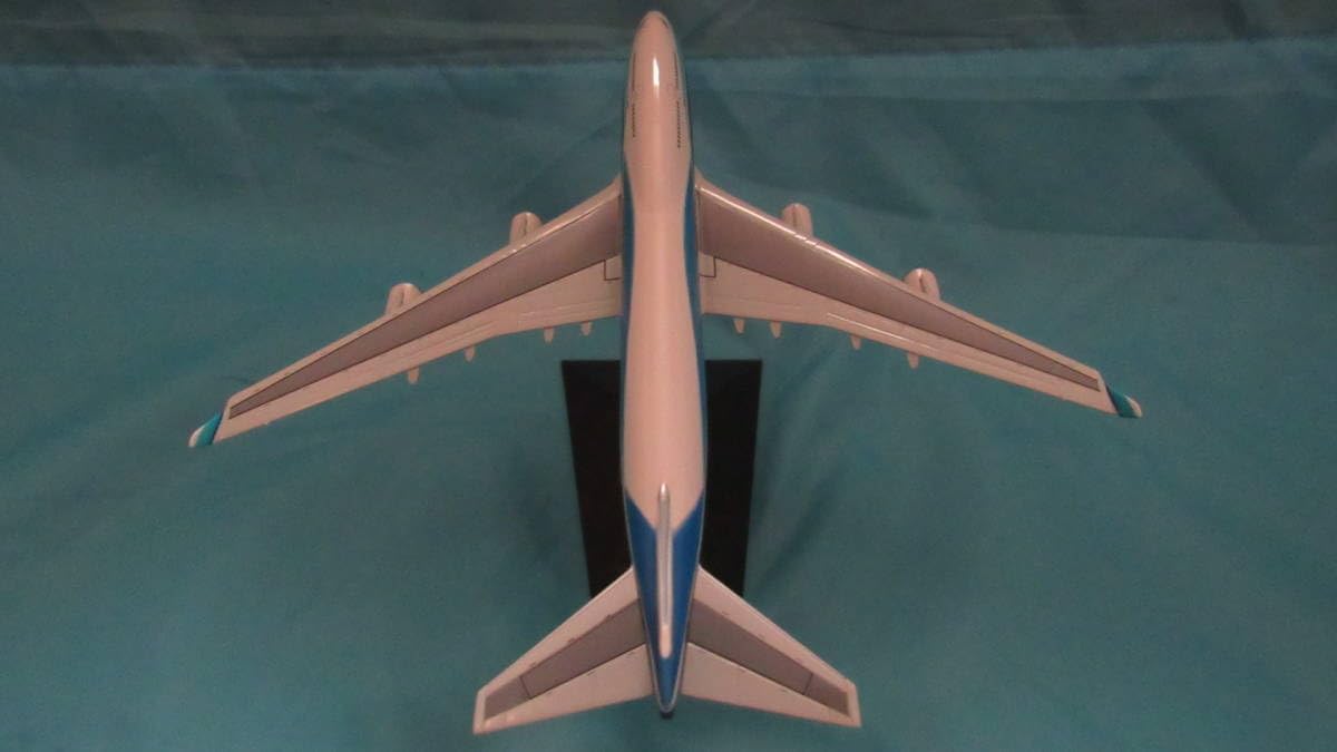 Amazon.co.jp: 1/400 DRAGON WING BOEING 747-400 ハウスカラー