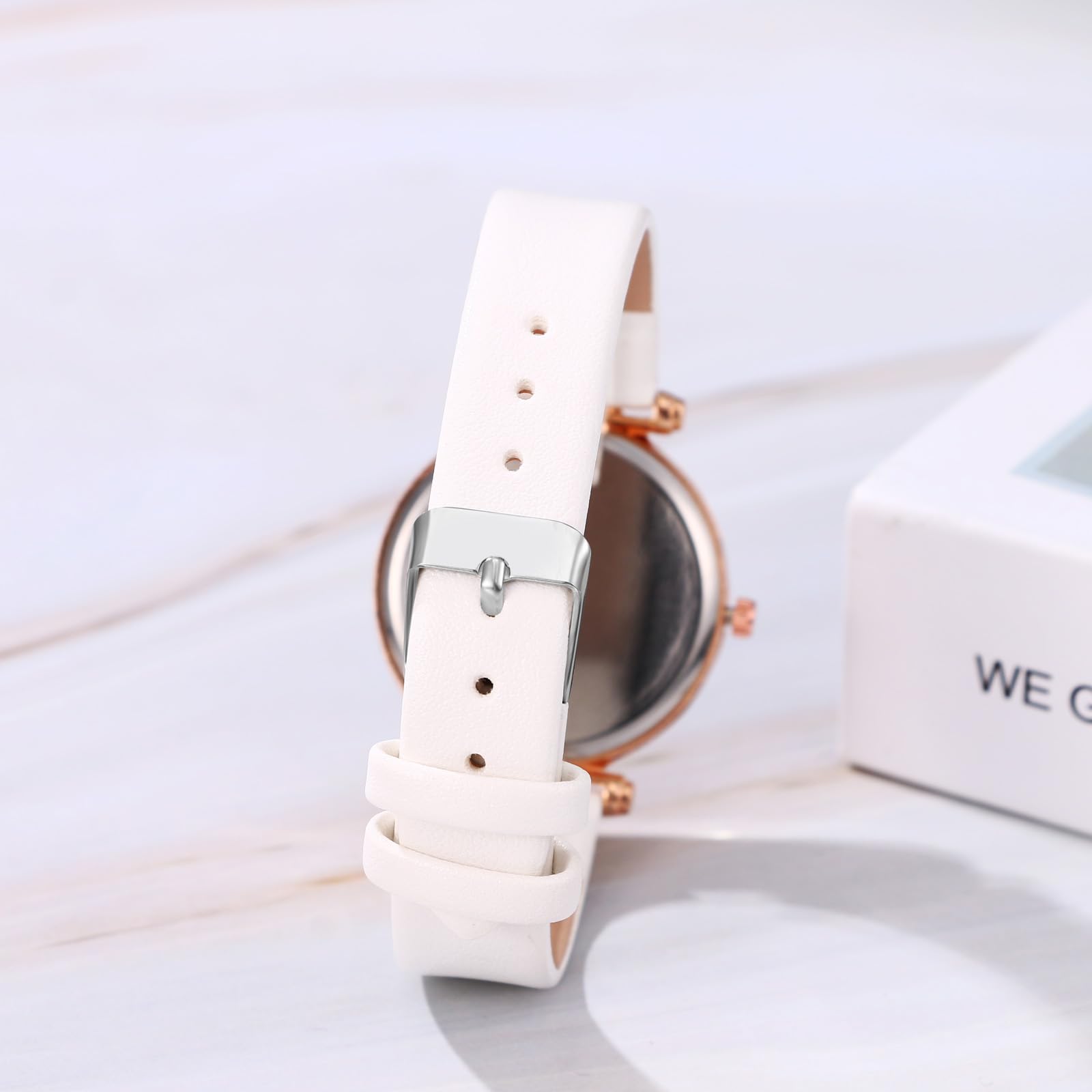 JewelryWe Damski zegarek skórzany zegarek damski: 5 sztuk Preppy Boho motyl stras analogowy kwarcowy zegarek na rękę skórzany zegarek na rękę luźny zegarek dla kobiet i dziewcząt, zestaw 5-cz.