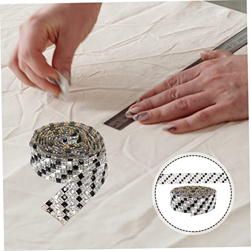 Cinta de strass autoadhesiva para decorar ropa sin coser y rematar bordes 3