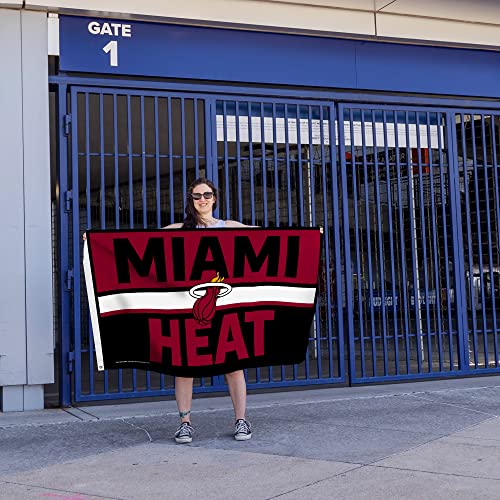 Drapeau NBA Miami Heat résistant pour remplacer vos posters de basket déchirés - 4