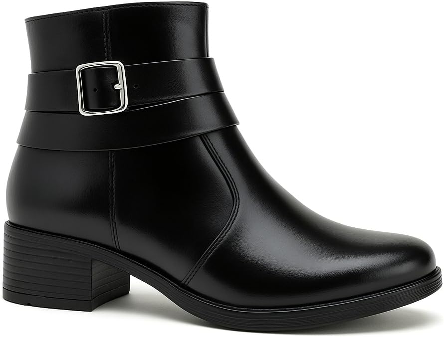 Bota Feminina Ankle Boot em Couro, Salto Baixo, Fivela Decorativa, Sola Antiderrapante