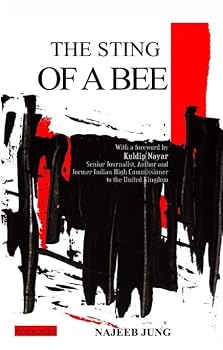 Paperback The Sting of a Bee Book