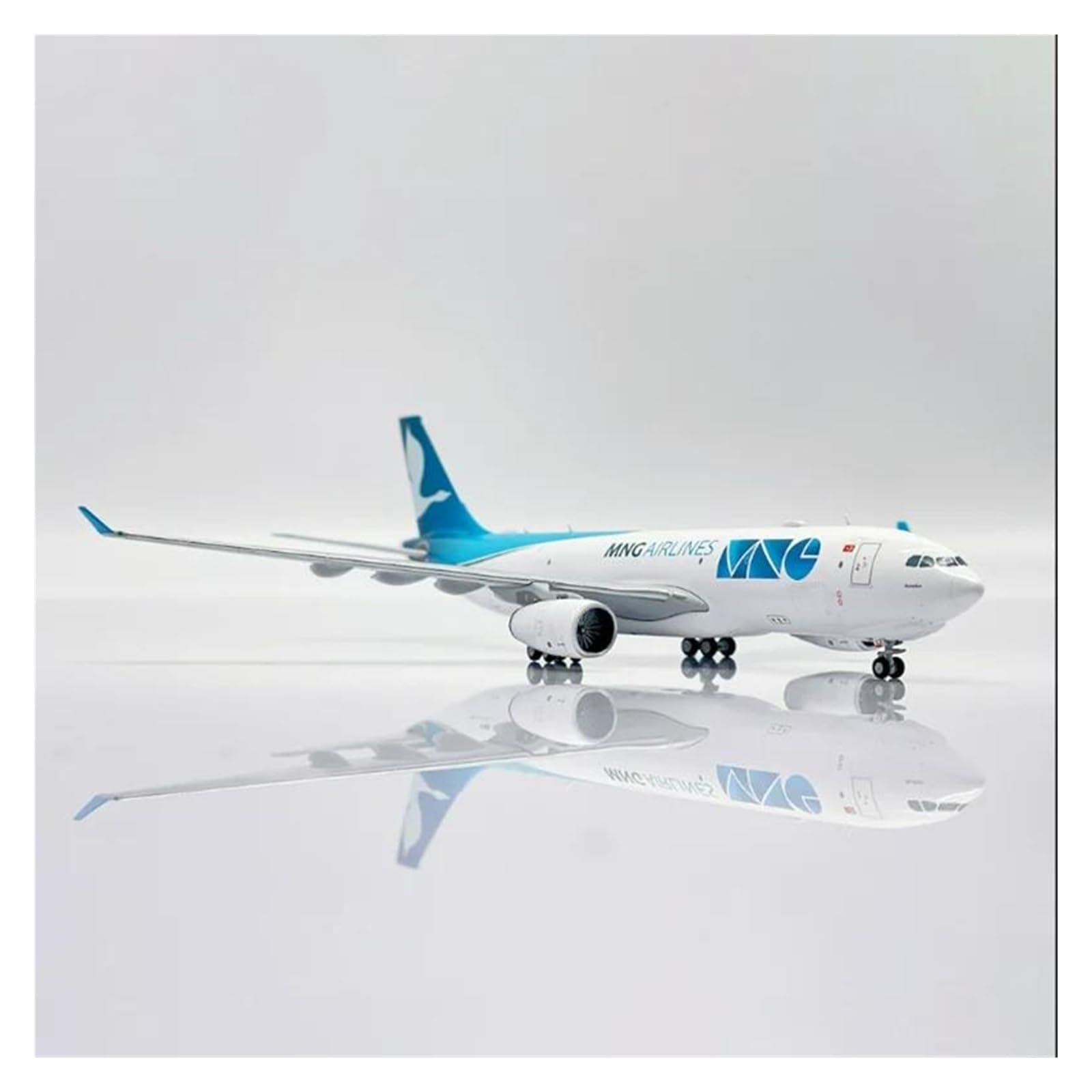 CLMJHG Avión clásico Vintage Escala 1/400 A330 A330-200F TC-MCZ avión Modelo de aleación con Tren de Aterrizaje avión de Juguete