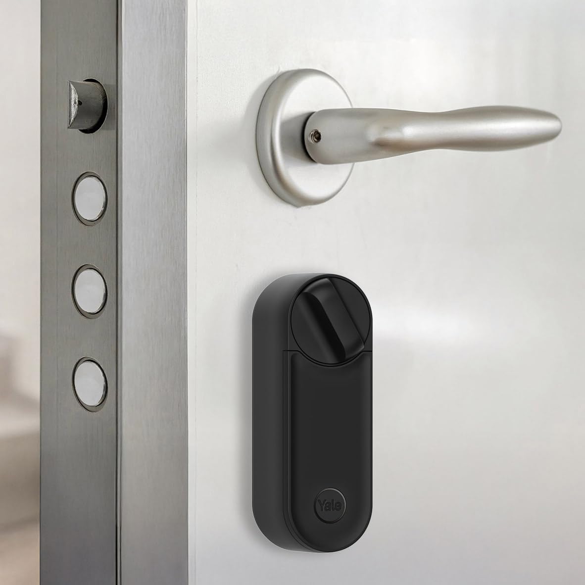 Yale Linus L2 Smart Lock Adapter for Doors with Internal Knob - Image 4