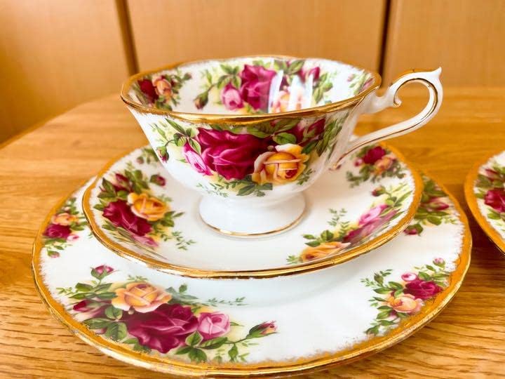 オールドカントリー ローズ トリオ ロイヤルアルバート オールド