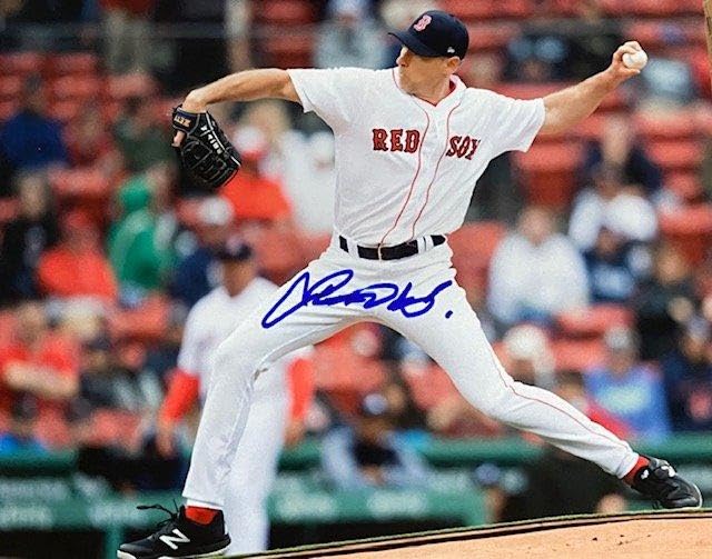 Lenny Dinardo Autographed 8x10 Photo - 03 - Autographed MLB Photos