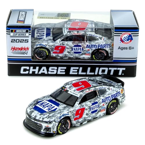 Chase Elliott 2025 NAPA Patriotic Digital Camo Coche 1:64 miniatura 1