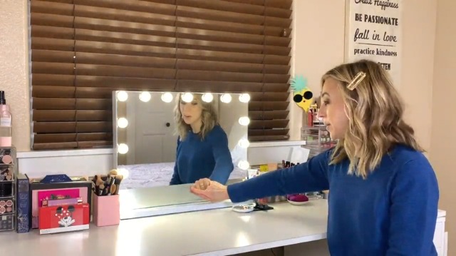 Hansong Hollywood Mirror with RGB Makeup Mirror with Lighting, 15 Dimmable Large LEDs, Hollywood Vanity Table Mirror with Lighting, 3 Colour Temperatures, Light, Table Mirror, Touch Control