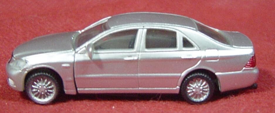 Amazon.co.jp: フルタ チョコエッグ ミニカー クラウン ロイヤル 2003