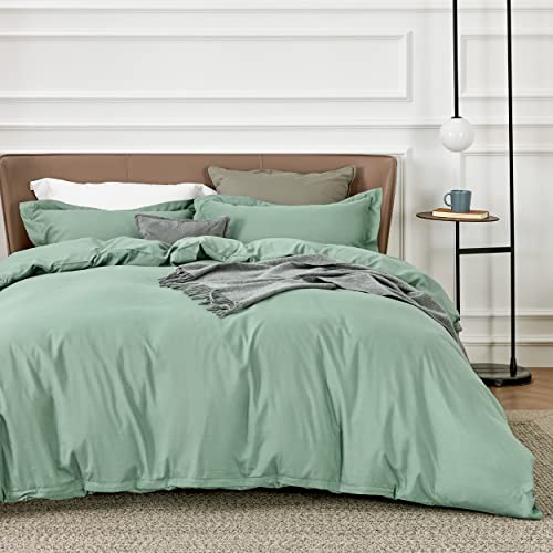Top 10 Best Bedding Sets [Experts 2023 Reviews]