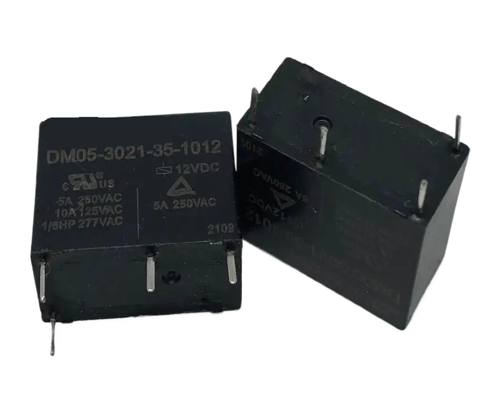 YZWRWRMKTB 1pc DM05-3021-35-1012 (33F-1A-12V-5A) Relay 4pins
