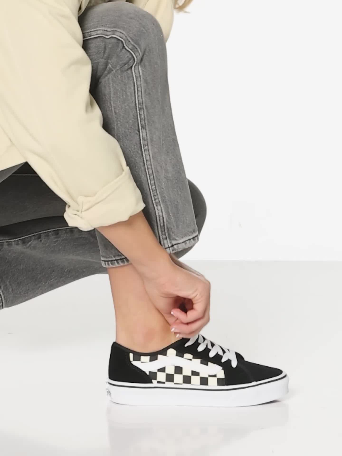 vans beige checkered