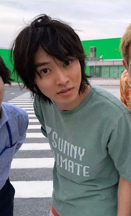 Amazon.co.jp: Tシャツ 今際の国のアリス 山﨑賢人 山崎賢人