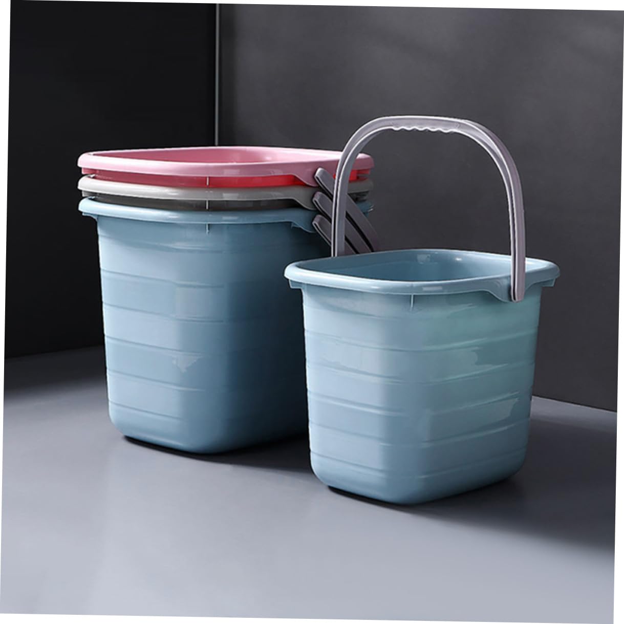 Secchio di Plastica Robusto Manico per Pulizia e Giardinaggio, Capacità Resistente per Famiglie e Piante da Giardino