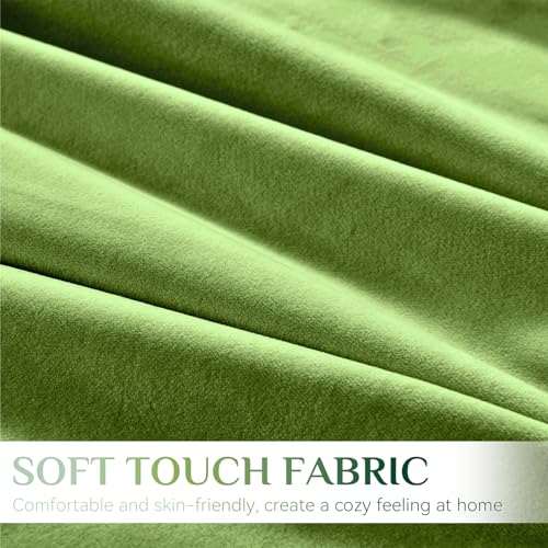 Housses de coussin Softaker en velours vert sauge pour rénover votre sofa