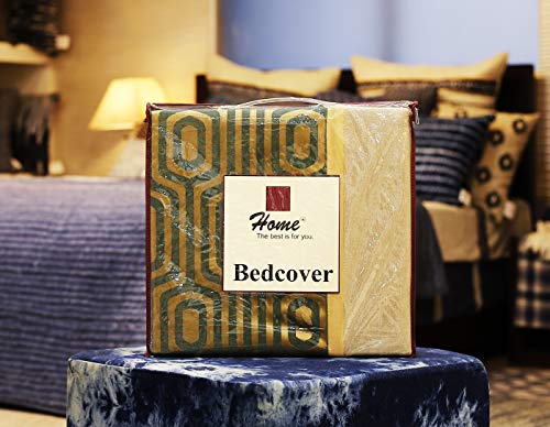 Image of Self Design Cotton Jacquard bedcover for Double Bed with 2 Pillow Covers (Green Hexa)