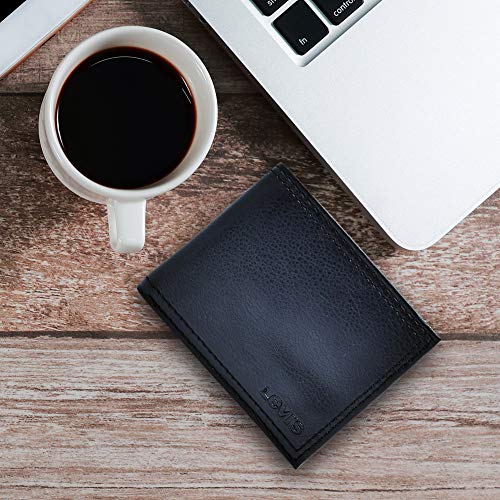 levis mechanical card case