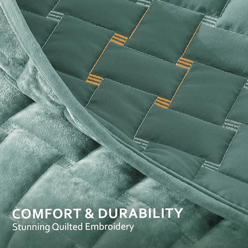 Image of Grassix Velvet Quilt Set Queen Size, Luxury Geometric Design, Aqua Green