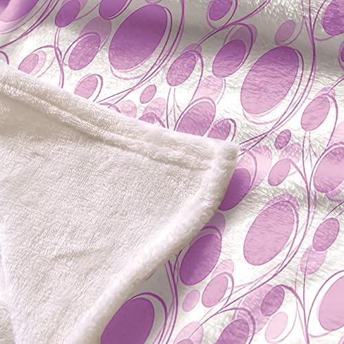 Plaid couverture polaire contre les nuits fraîches dans la chambre à coucher