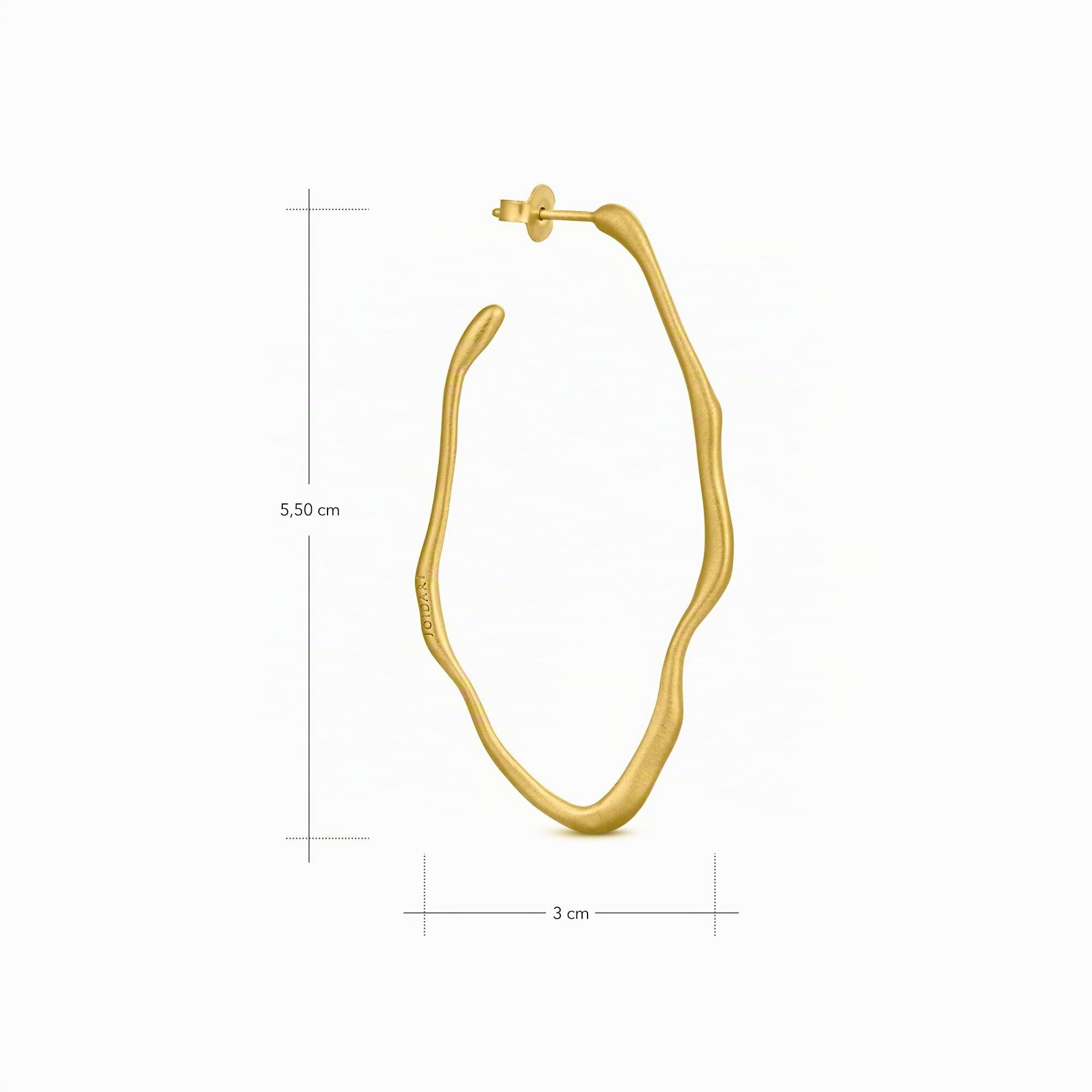 PENDIENTES DORADOS CLARA | Diseñados por laboratorio Joidart | Colección Clara | Metal con baño de oro de 24 K | Acabado en mate