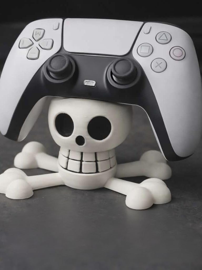 Skull and Crossbones Gaming Controller Stand for PS5 | Universal Fit, Desk Organiser, Anime-Inspired Design, Stable Base, Durable Build-image-10