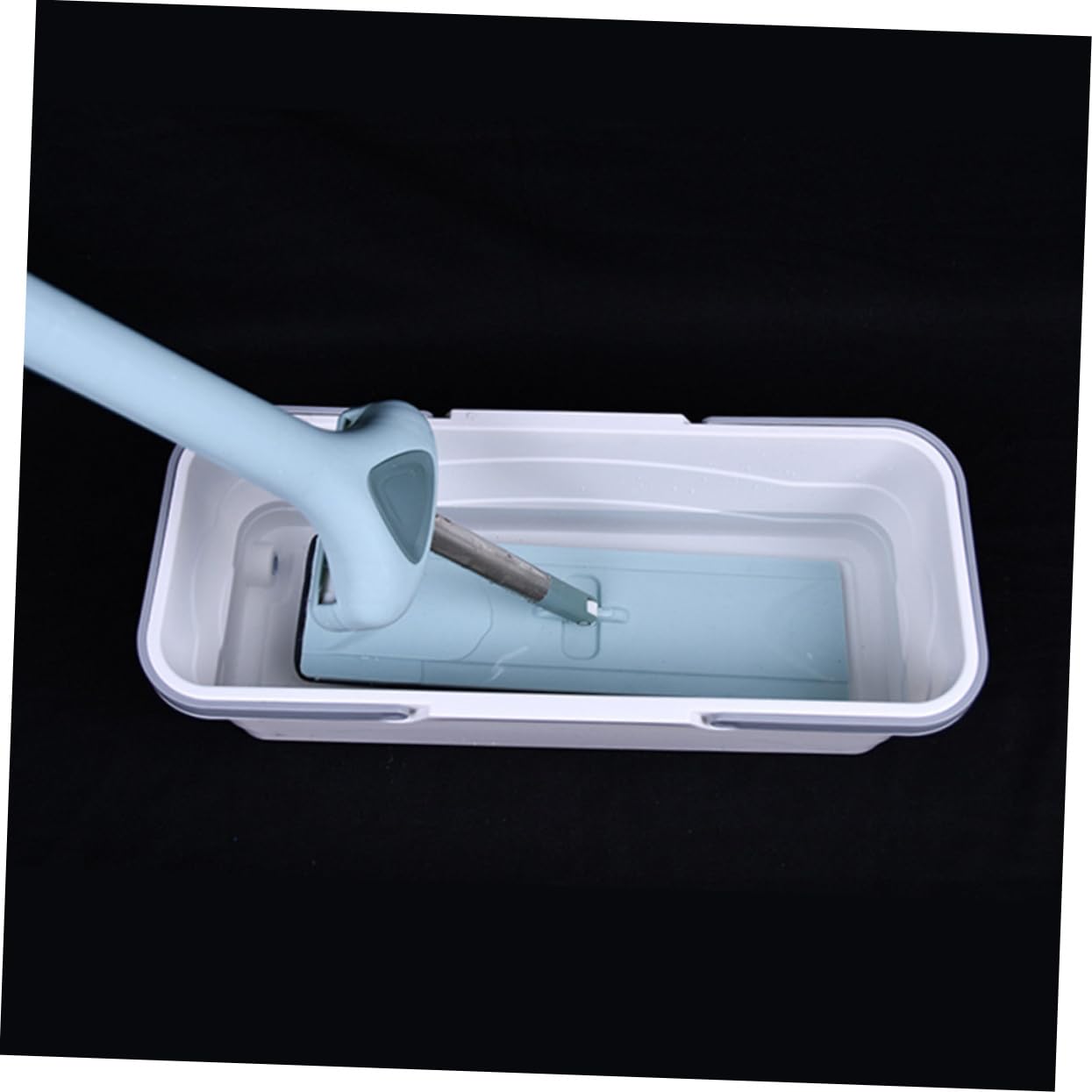 Cubo de Fregona Plana Blanco de Plástico PP con Orificio de Drenaje | Sistema de Escurrido, Evita Vuelcos y Protege las Manos del Agua Sucia, Uso Doméstico con Mopa Plana Color Aleatorio