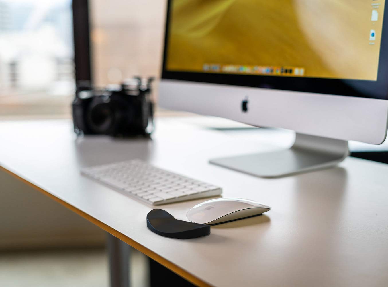 Reloot Glider v2 Ergonomic Gliding Palm Rest, Smooth Glide, Soft