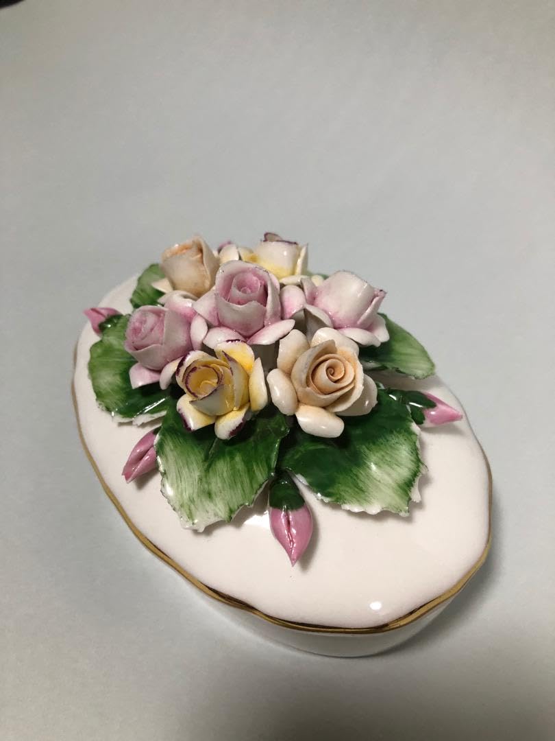 カポディモンテ　イタリア　陶花　オブジェ イタリア製 輸入雑貨 置物 陶花 ローズ バラ 陶器