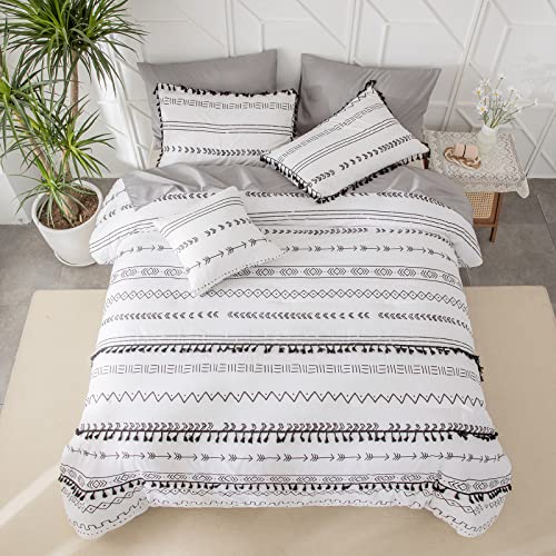 Boho Stripes Bedding Comforter Set Black And White Bed In A Bag 8 Pieces Bohemian Aztec Stripes Pattern Farmhouse Tassel Macrame Fringed Queen Comforter Set With Sheets #TOP7