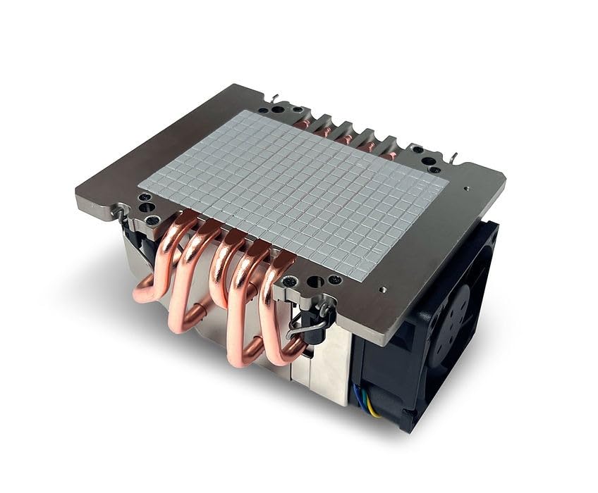 Dynatron C2 CPU Cooler, bottom view with thermal grease