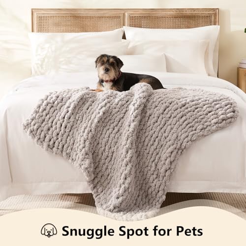 Image of L'AGRATY Chunky Knit Throw Blanket for Couch, 40'' x 50'' Knit Throw, Grey