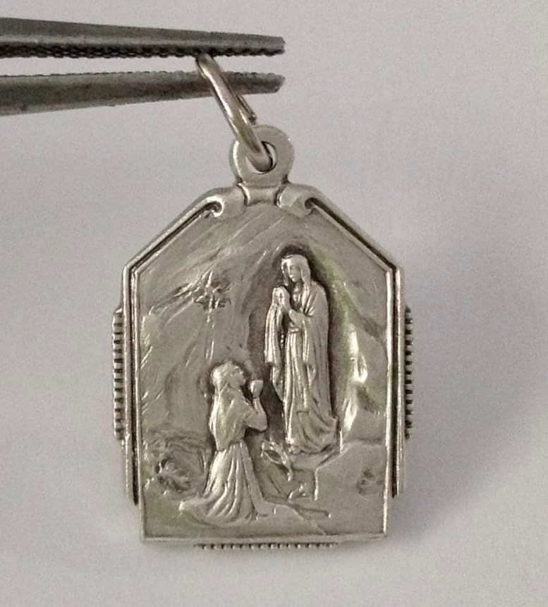 I G J OUR LADY OF LOURDES MEDAL (SAINT BERNADETTE AT THE GROTTO) - MADE IN ANCIENT ITALIAN STYLE - 100% MADE IN ITALY - Image 2